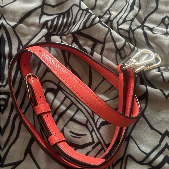 Tory Burch Vibrant Satchel - Picture 14 of 14